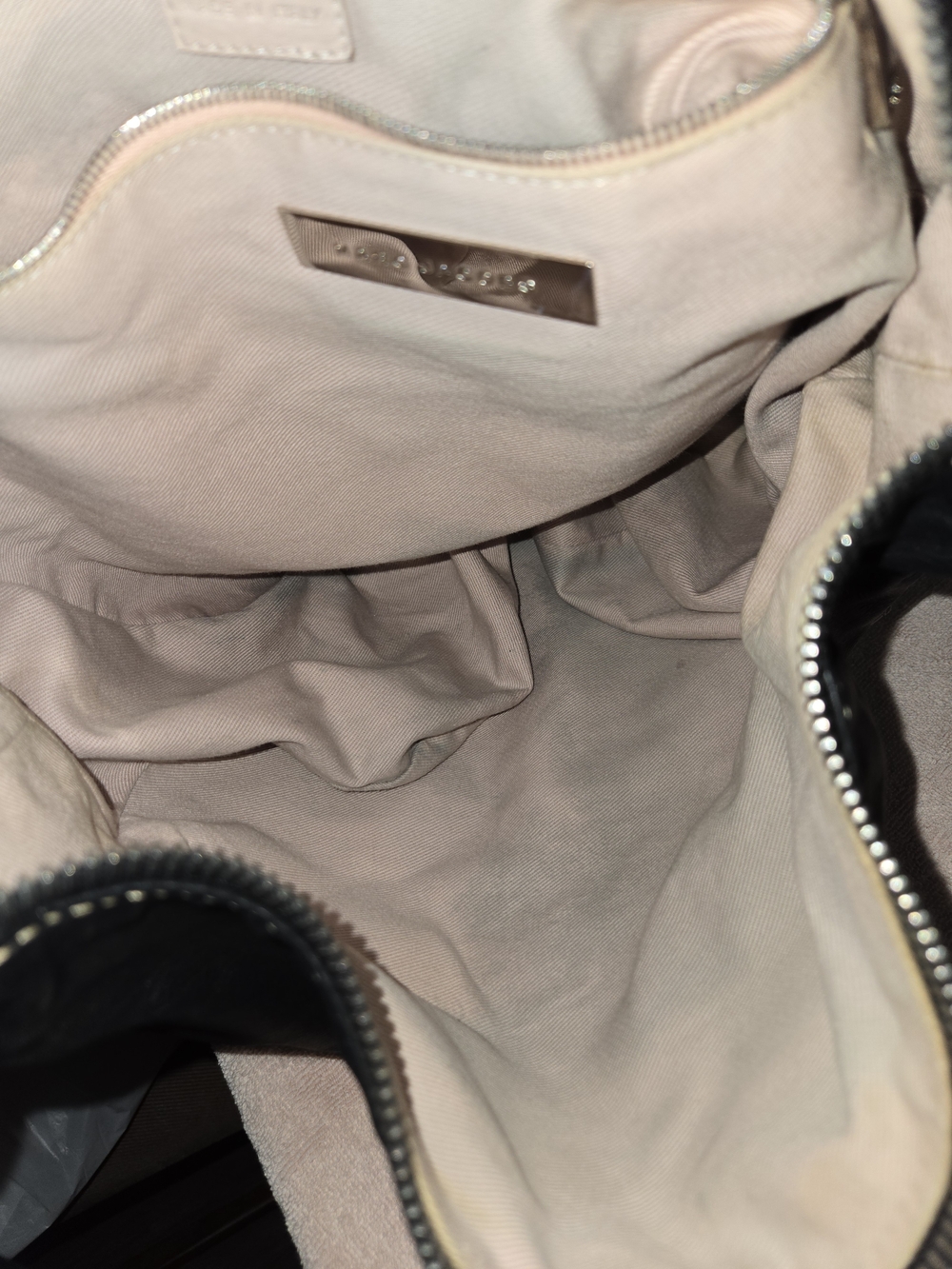 Marc Jacobs Blake Hobo Bag, large size. - Picture 16 of 17